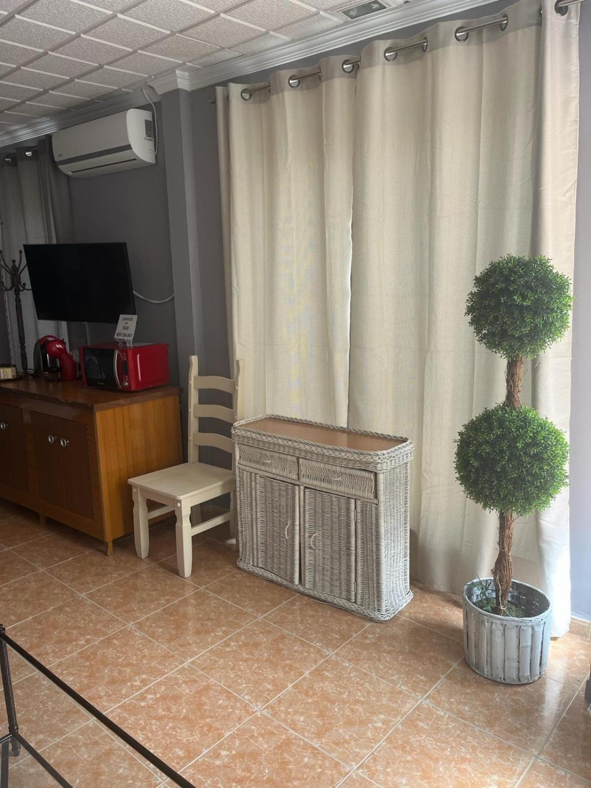 Acogedor Alojamiento Membrilla Exterior foto